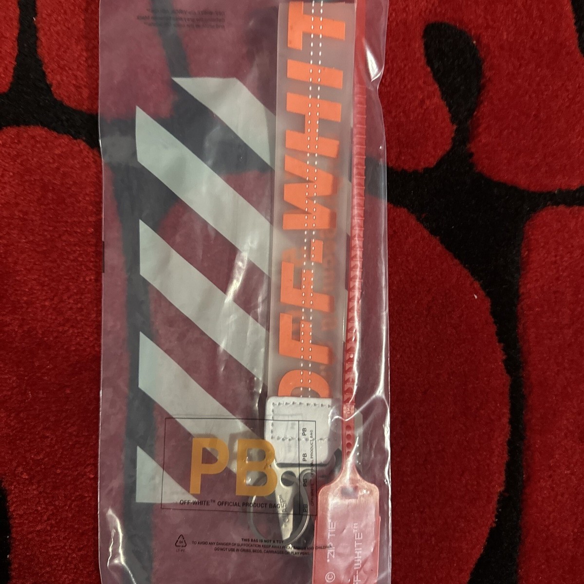 OFF WHITE Lanyard Keychain Industrial Clasp Red and Black With Zip