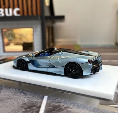 DMH 1:64 Ice Blue Laferrari Aperta Convertible Model Diecast