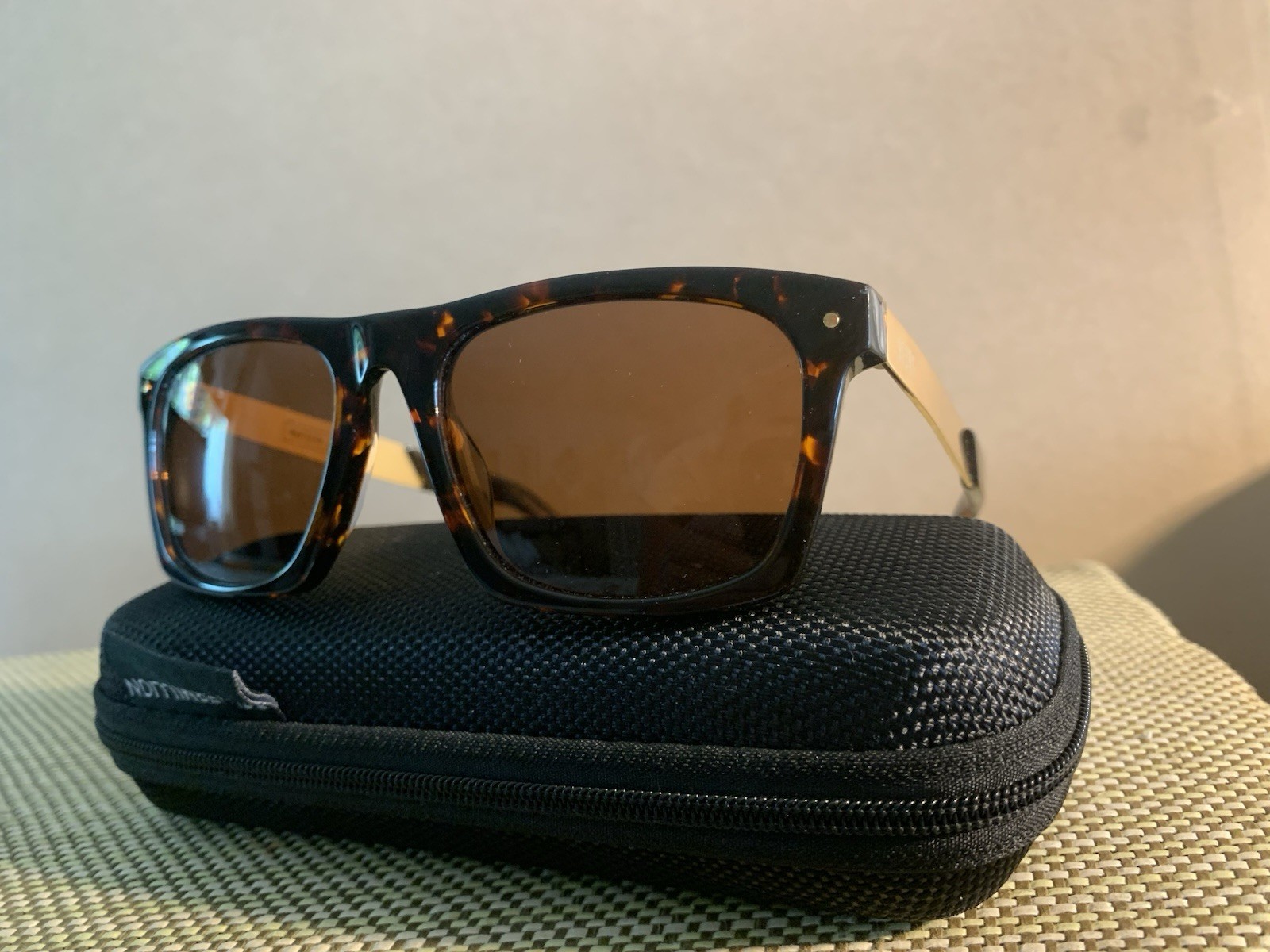 9five Sunglasses Tortoise Shell Frames W Gold - image 6
