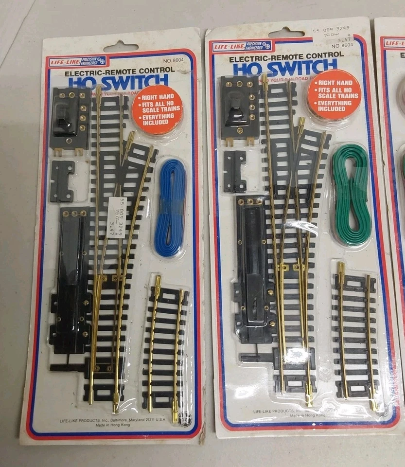 4 Life-Like Electric Remote Control HO Switches 2  Left 8605 - 2 Right 8604 -NOS - Image 3 of 4