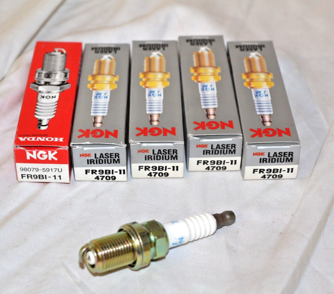 NEW NGK Laser  Iridium Spark  Plugs FR9BI-11 Lot of 5