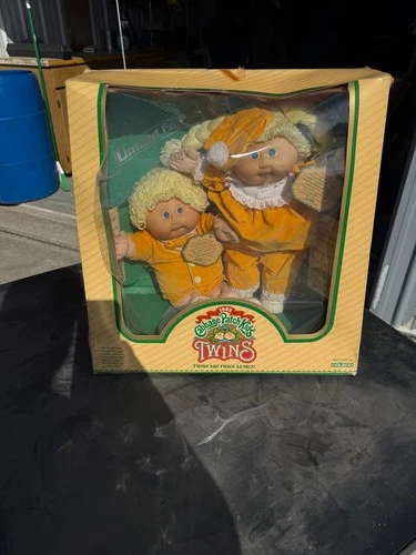 1985 Cabbage Patch Kids Twins Limited Edition Coleco Dolls Box Set
