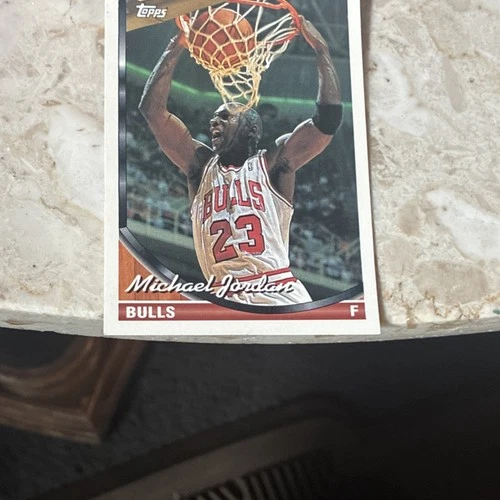 Topps 1993-94 Michael Jordan #23 Chicago Bulls Basketball Trading Card
