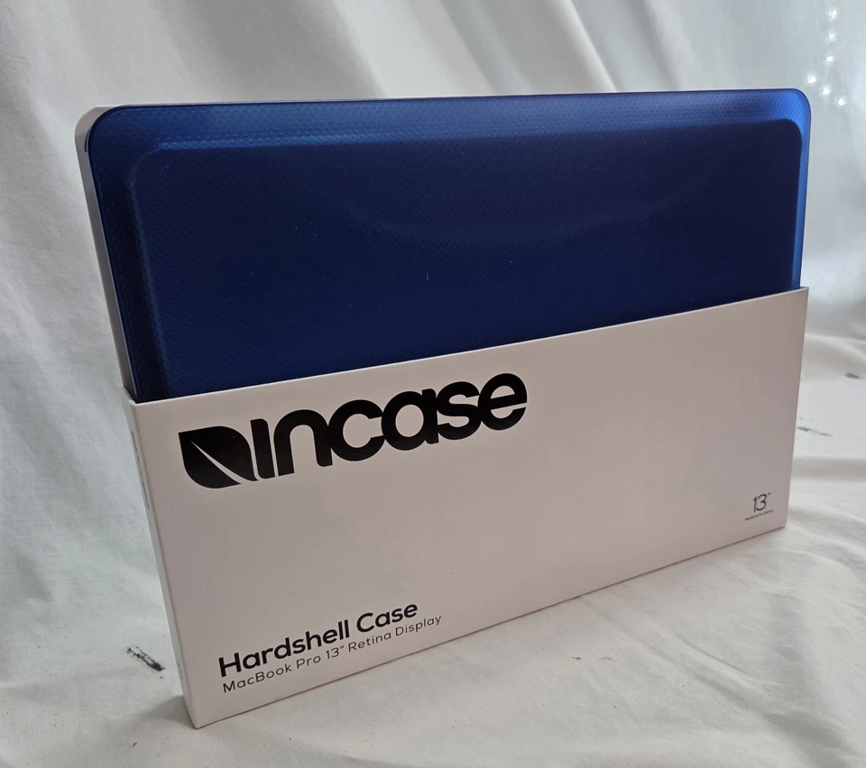 Incase Hardshell Case for MacBook Pro Retina 13" - Blue Moon - CL60622 - New - Image 2 of 4