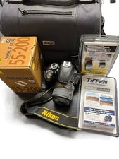 Nikon D D3300 24.2MP DSLR Camera with 18-55mm Lens Kit 1532