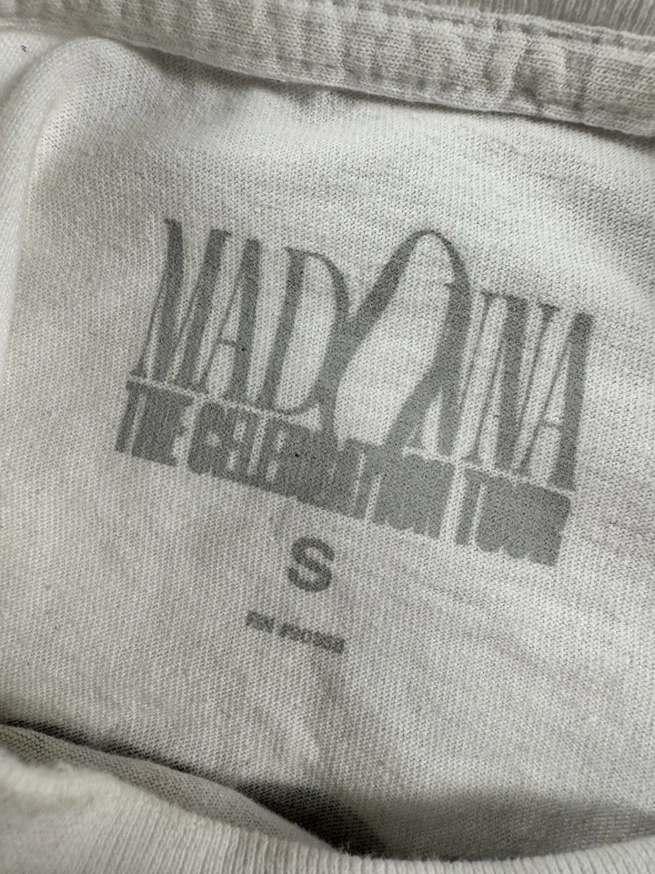 Camiseta Blanca MADONNA The Celebration Tour 2023/2024 Camiseta OFICIAL Pequeña Brillo Foto 3 de 3