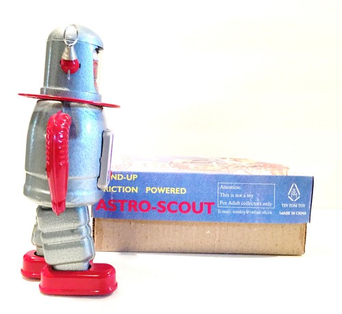 BRAND NEW TIN TOM TOY TR-2010 LE ASTRO-SCOUT WIND UP TIN ROBOT MINT - 第 6/9 張圖片