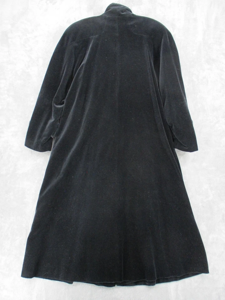 Abrigo retrato vintage para mujer mediano terciopelo cuentas hecho en unión bruja caprichosa Foto 2 de 4