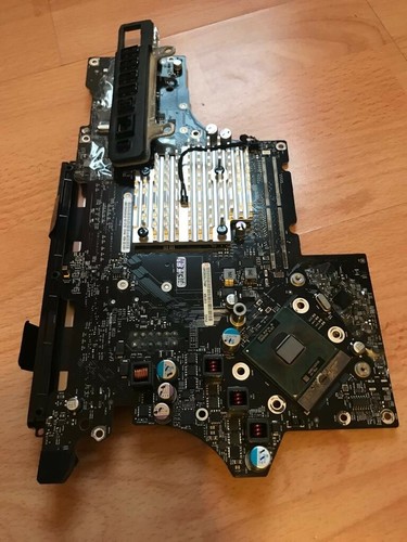 iMac A1224 20" Early 2009 Emc:2266 Motherboard Integrated GeForce 9400M in Italy - Picture 6 of 7