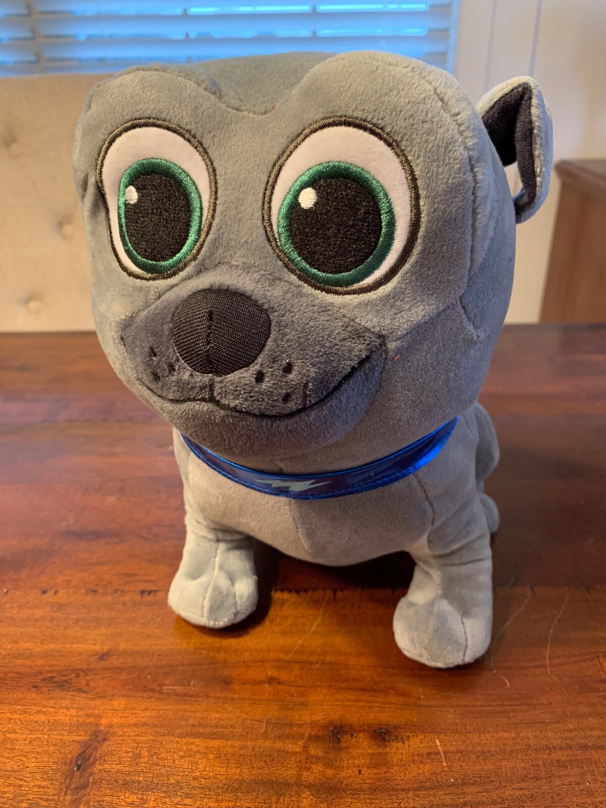 plush pals pug