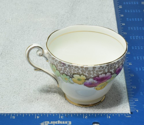 Taza y platillo floral vintage PATRICIA Royal Standard England rosa - Imagen 5 de 10