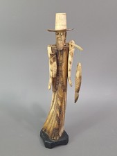 antike chinesische Figur aus Knochen Mann mit Fisch 35 cm hoch