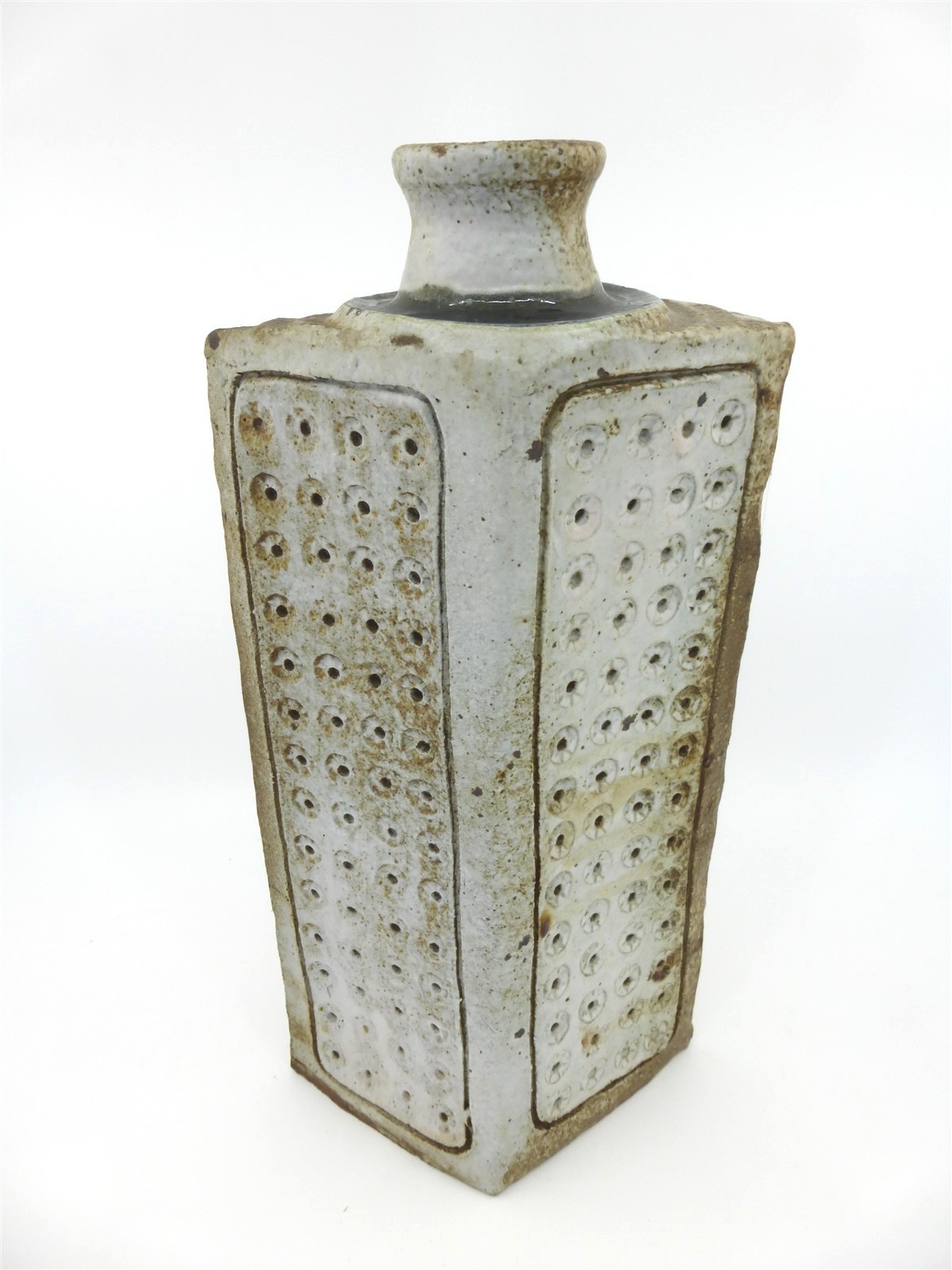 Foto 1 di 6