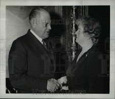 1942 Press Photo Washington Rep Edith Nourse Rogers with Sen Warren Austin