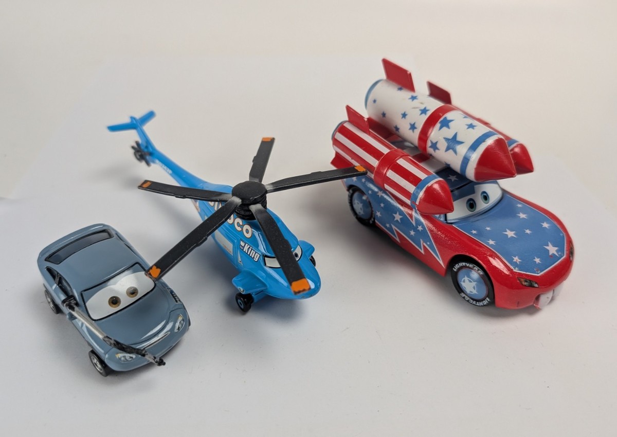 Disney Pixar Cars 165 Matti Diecast & Dinoco Helicopter