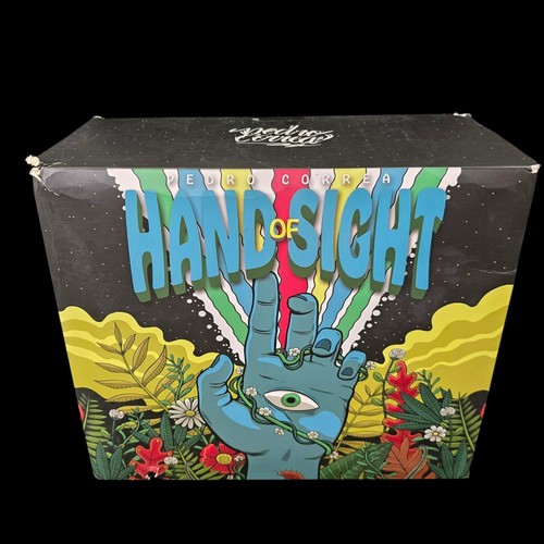 Mighty Jaxx Pedro Correa Hand Of Sight toy sculpture - Picture 4 of 9