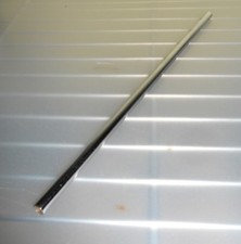 SOSTEGNO TUBO - COD. 597824-00 RICAMBIO ORIGINALE FRESATRICE BLACK&DECKER KW900E