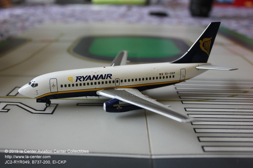 JC Wing Ryanair Boeing 737-200 in Old Color Diecast Model 1:200 | eBay