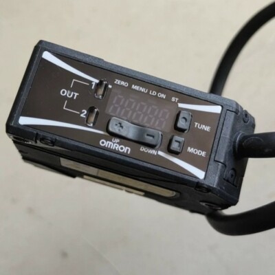 ONE USED Omron laser sensors ZX1-LD100A61