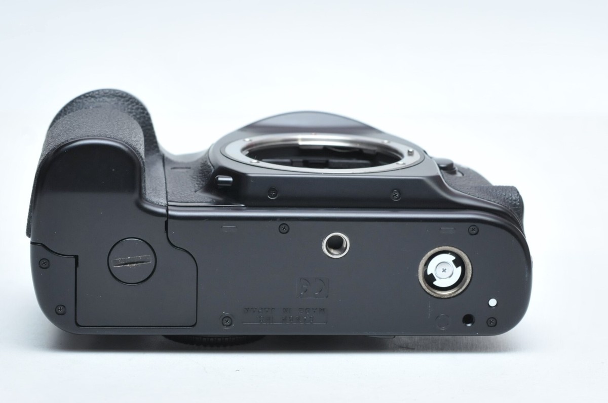 Canon EOS 1V 35mm SLR Film Camera Body 261971 *PARTS/REPAIR Canon EOS 1V 35mm SLR Film Camera Body 261971 *PARTS/REPAIR