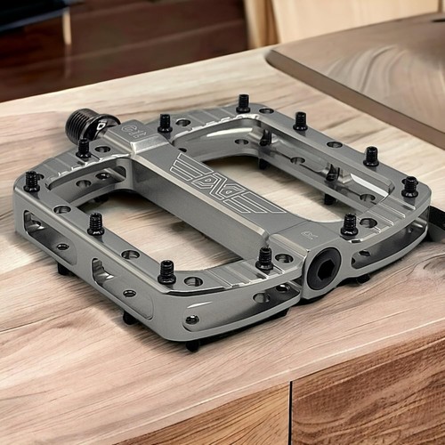 Premium Large Concave MTB Pedals - Lightweight Non-Slip Aluminum Platform - 第 6/7 張圖片