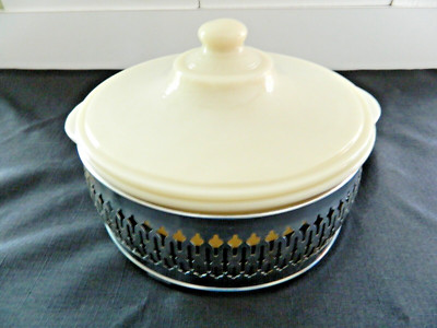 Vintage Fire King Oven Glass Ivory  Casserole Dish w/ Lid & Silver color Trivet