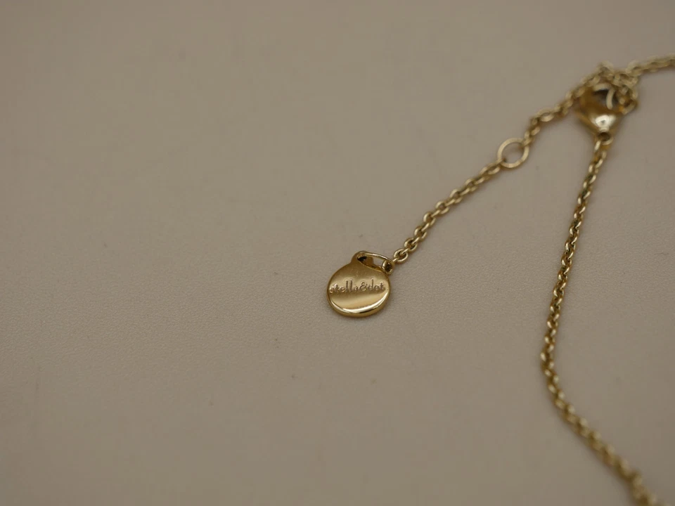 "Collar Stella & Dot Cuerno Dividido Tono Dorado 20"" Largo Piedra Gris" Foto 4 de 4