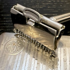 1925 GEM De Luxe Model Set/Triumph Cigarette Style Case/Minute Man Razor Holder