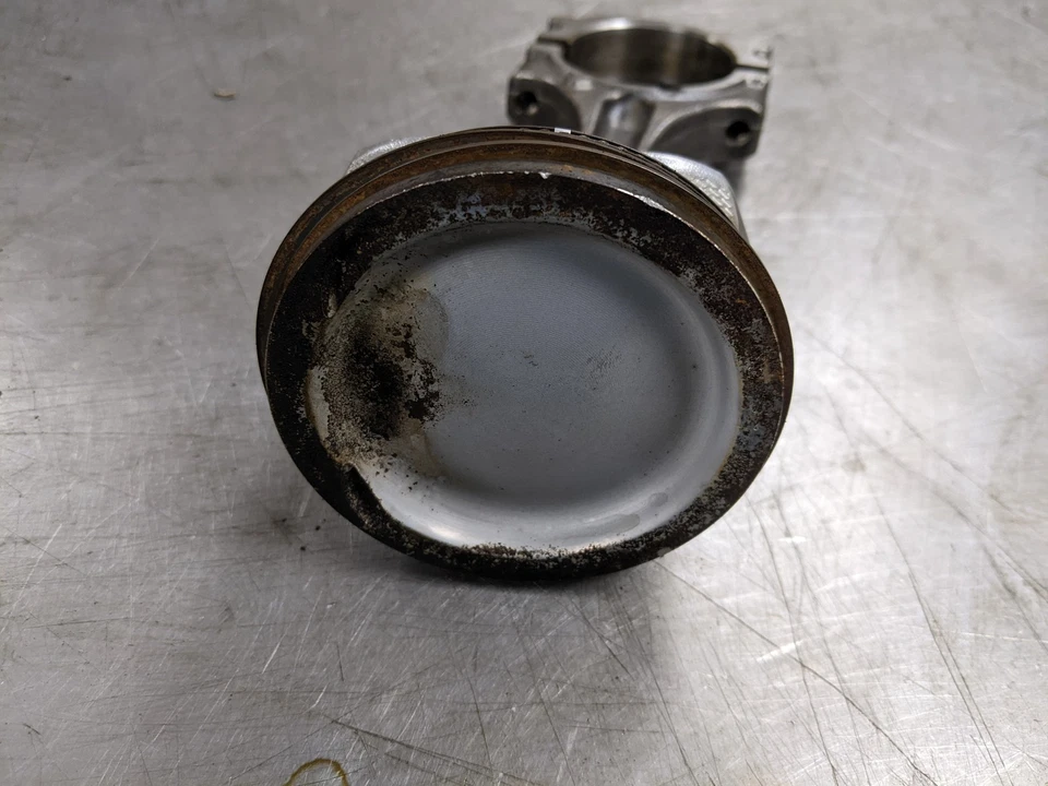 Pistón y biela estándar desde 2009 Mazda 6 2.5 Foto 4 de 4