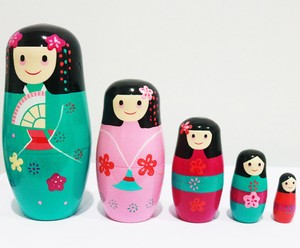 japanese nesting dolls