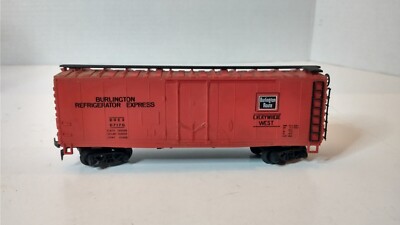 VTG HO Scale Roco Burlington Refrigerator Express 67170 AHM  Box Freight Train