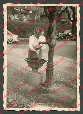 Orig Photo Bad Gastein Old Fountain Car Goggomobil Glass Mercedes-Benz Car 1958