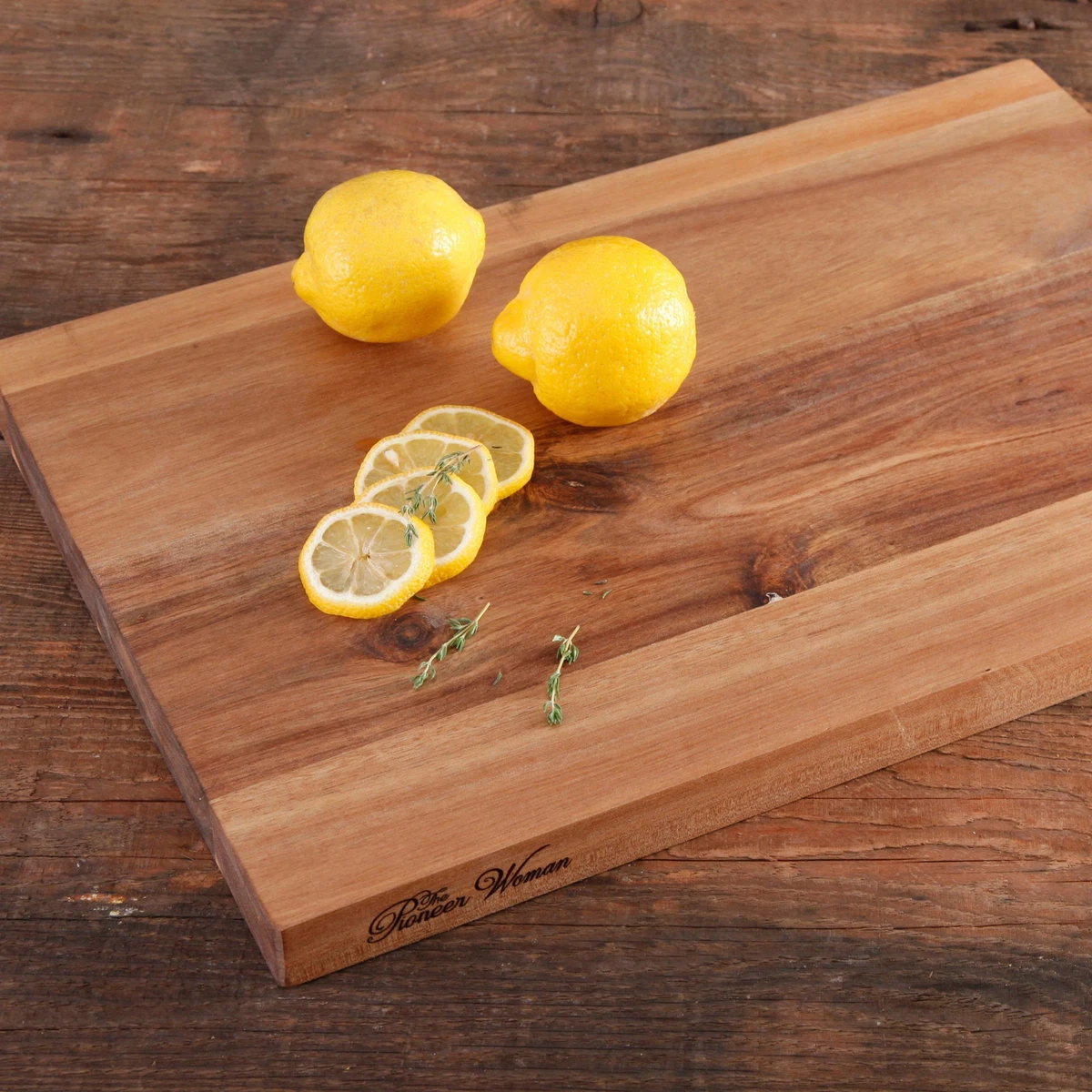 Pioneer woman wooden cutting board deals