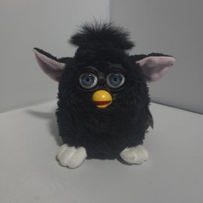 Furby Black Witch's Cat 1998 vintage ojos azules orejas rosadas 70-800 funcionando con etiqueta