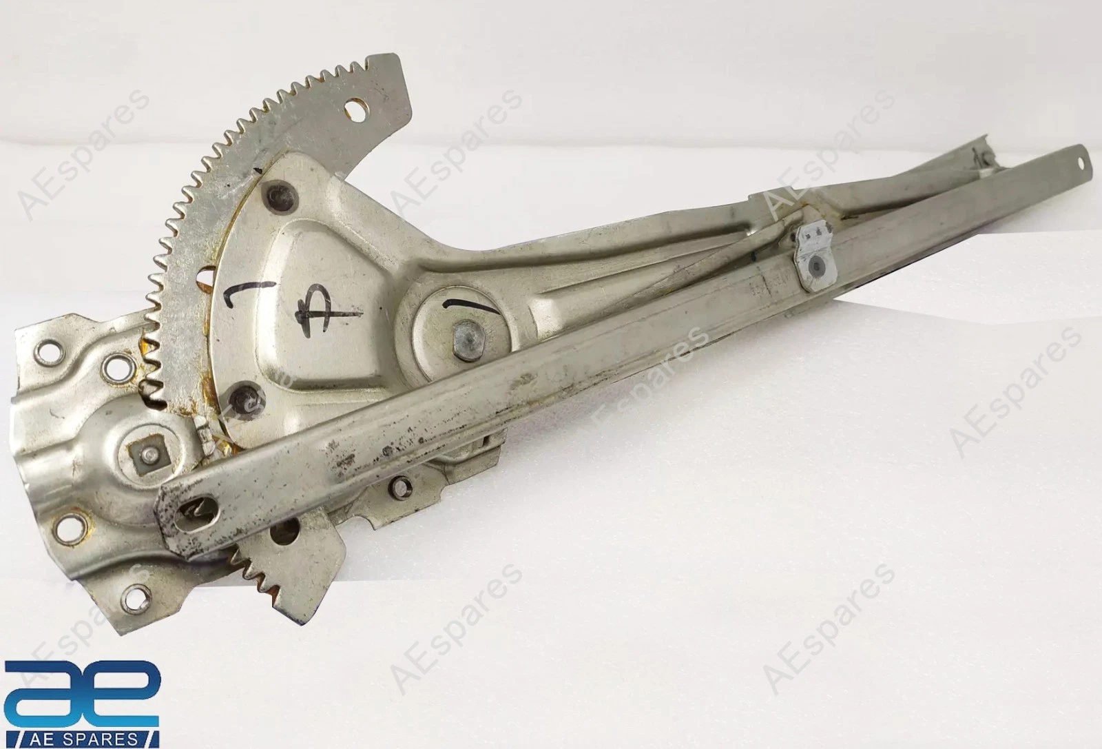 Front Door Window Regulator LH For Suzuki Splash Ritz 2009-2017 83440M83K00 view 2