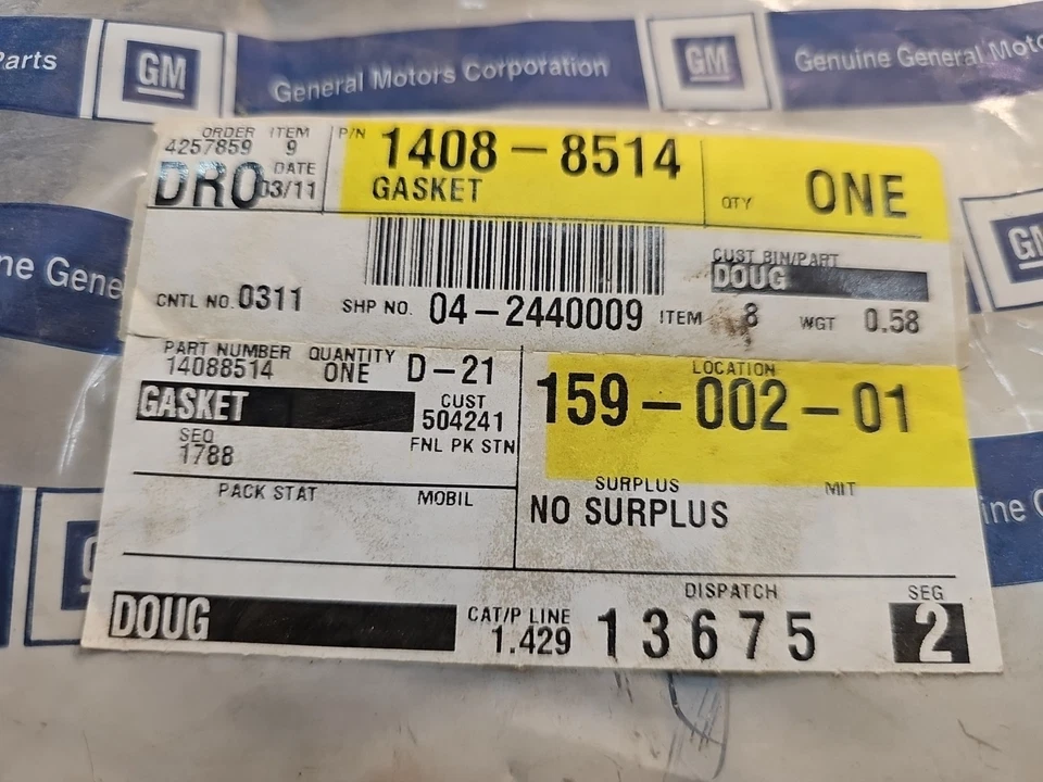 NEW Vintage OEM 0820 GM Oil Pan Gasket 14088514 Car Part  - Image 4 of 4