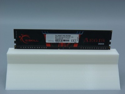 8GB G.SKILL AEGIS F4-3000C16S-8GISB 3000 MHz DDR4 PC4-24000 PC RAM