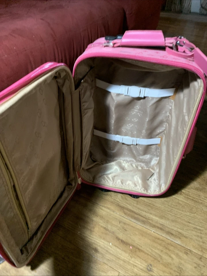 pink carry on luggage - Image 2 of 4