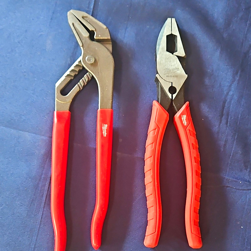 Milwaukee 2-Piece Pliers Hand Tool Set w/ Red Handles, MPN 48-22-6100