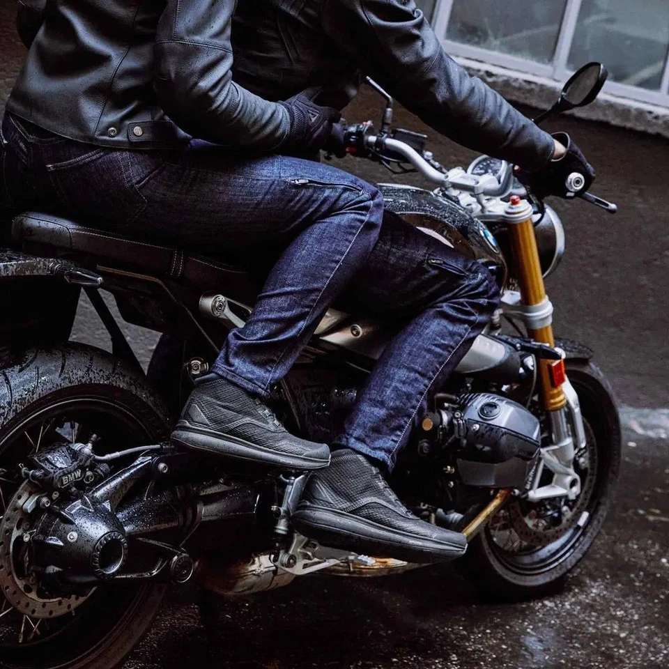 Momo Firegun 3 Motorcycle Motorbike Waterproof Boots Black - Image 3 of 4