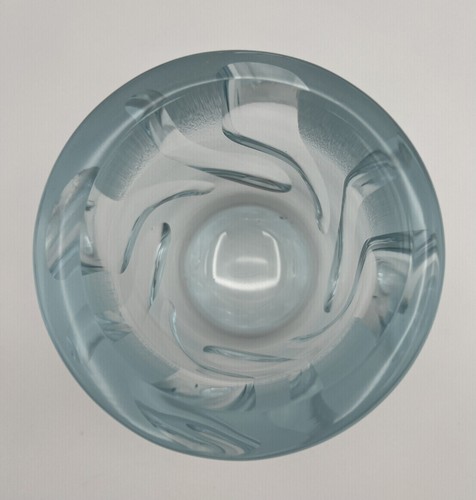 Orrefors Vicke Lindstrand Scandinavian Light Blue Cut Art Glass Vase Signed - Picture 3 of 8