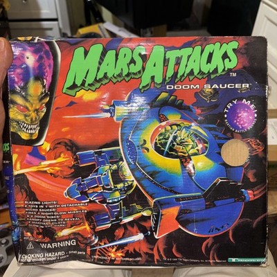 1996 NIB VINTAGE Trendmasters MARS ATTACKS! DOOM SAUCER New #25