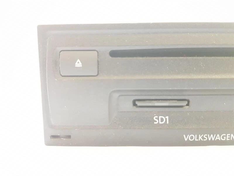 2015 VOLKSWAGEN GOLF SATELLITE NAVIGATION SAT NAV CD UNIT 3Q0035874A - Image 3 of 4