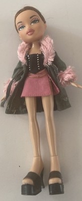 Bratz Funk 'N' Glow Dana Puppe Original Outfit & Schuhe MGA 2003 grüne Augen