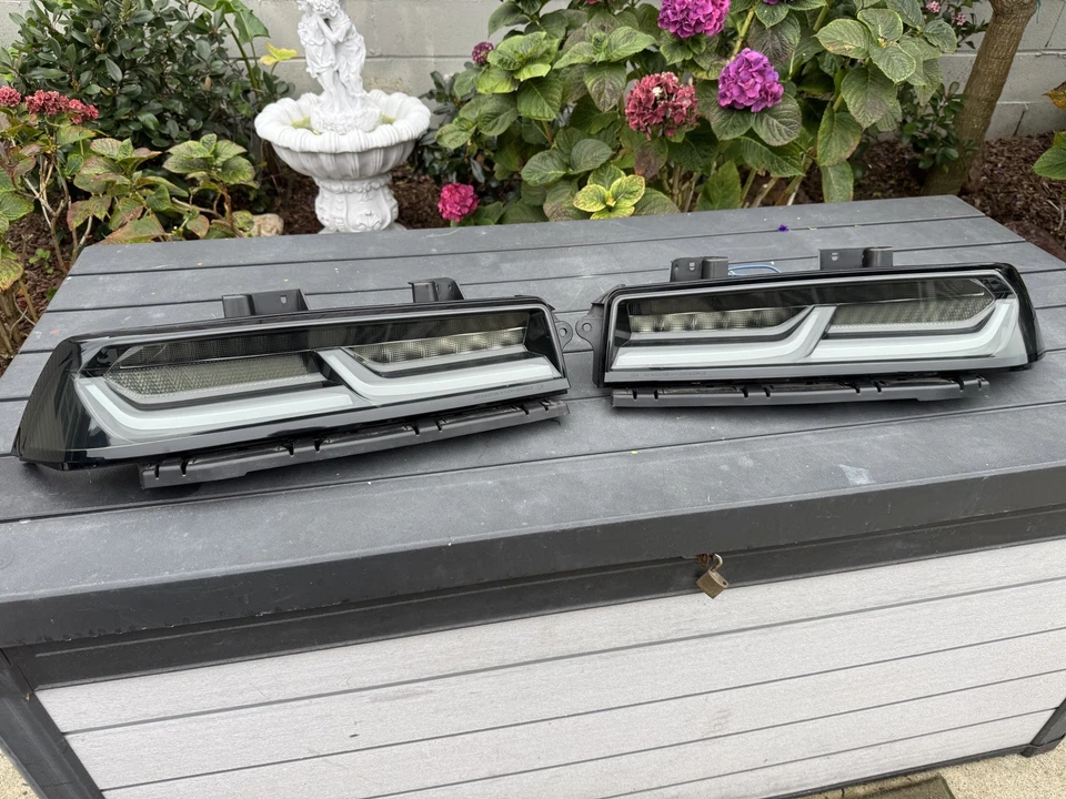 Chevrolet Camaro Morimoto XB 2014 2015 colas LED par ahumado como nuevo imprescindible Foto 3 de 4