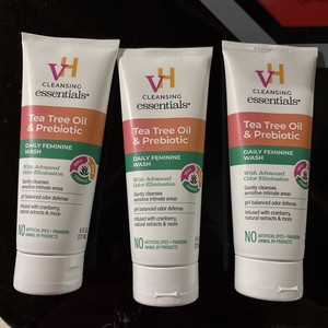 3x vH essentials Tea Tree Oil & Prebiotic Daily Feminine Wash 6 fl.oz pH Balance