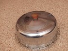 Vintage domed covered pie/cake carrier with plate, very good cond — photo 1