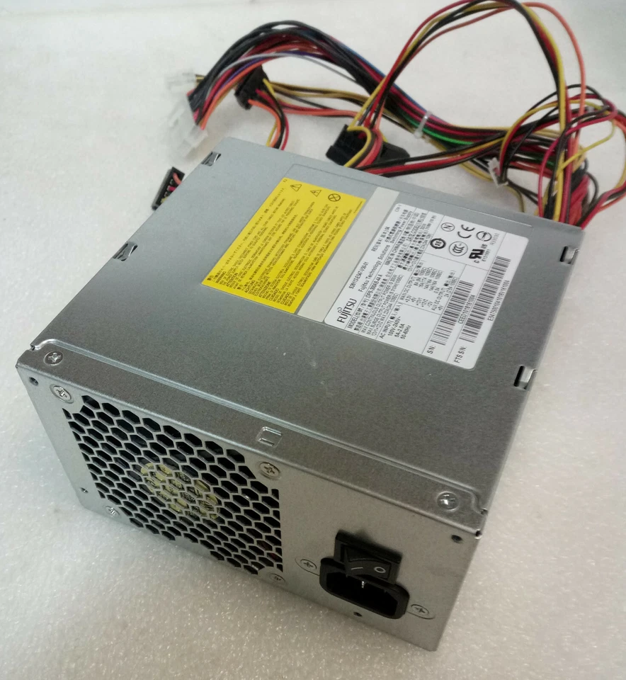 Netzteil Fujitsu Esprimo P5731 S26113-E547-V50-01 S26113 - E547 - V50 - 01 300W - Bild 3 von 3