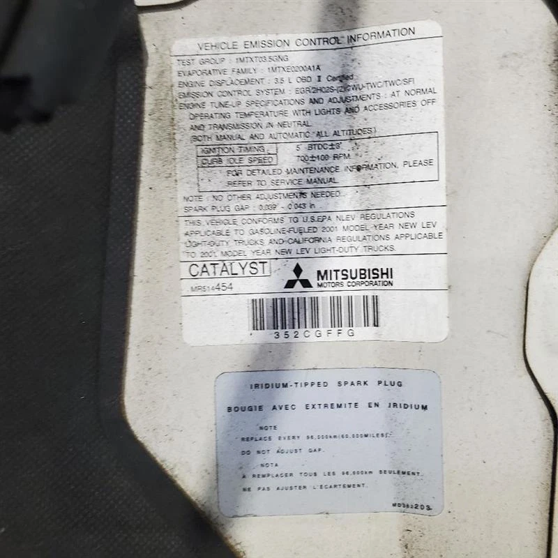 Hood OEM 2001 2002 2003 2004 2005 2006 Mitsubishi Montero - Изображение 2 из 4