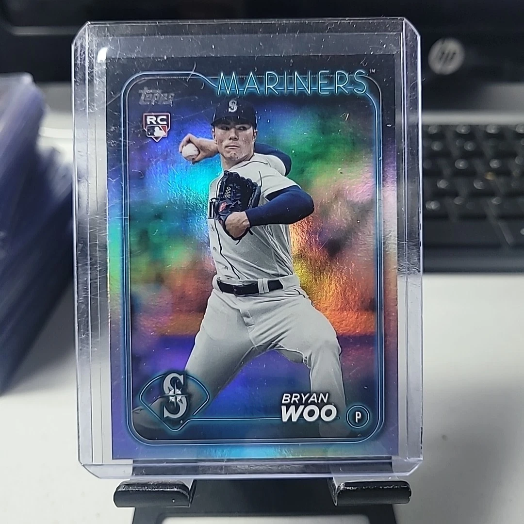 Bryan Woo 2024 Topps Series 1  RAINBOW FOIL PARALLEL Rookie #12 MARINERs